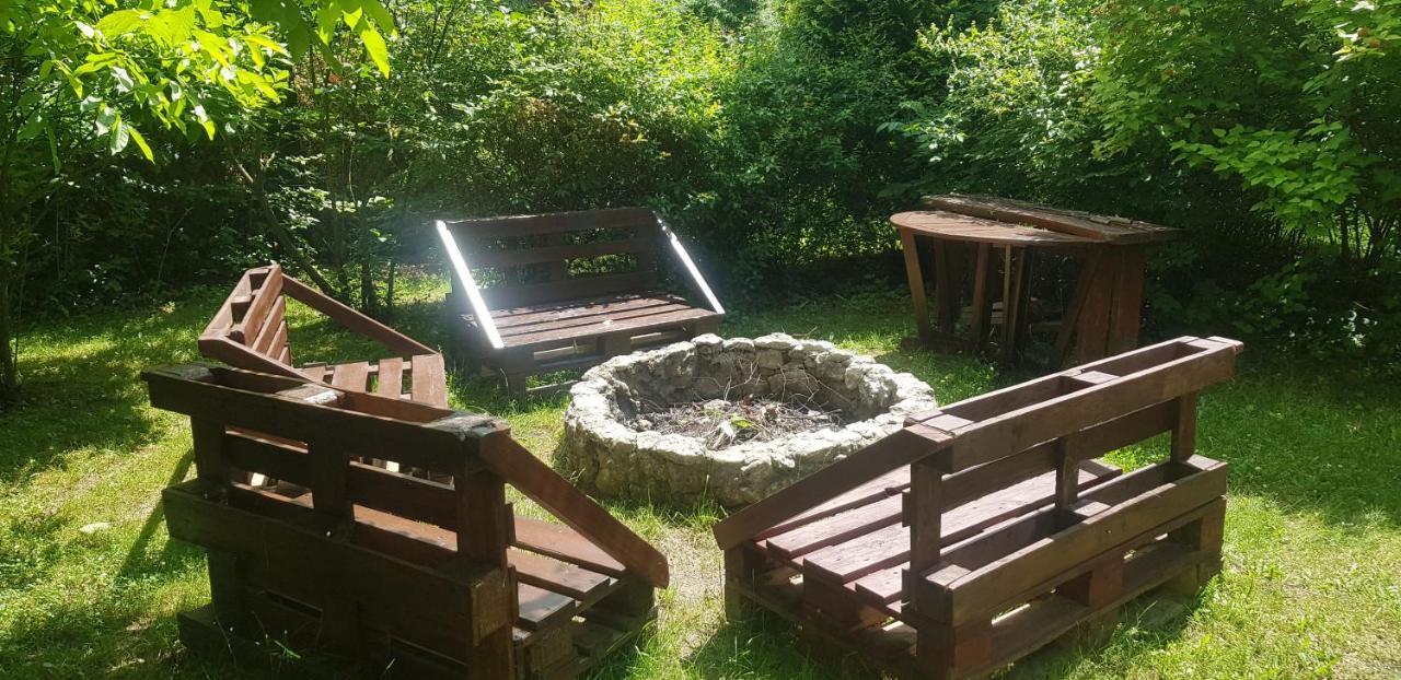 Szyszka i Róża Domek na Jurze Zelazko Zewnętrze zdjęcie
